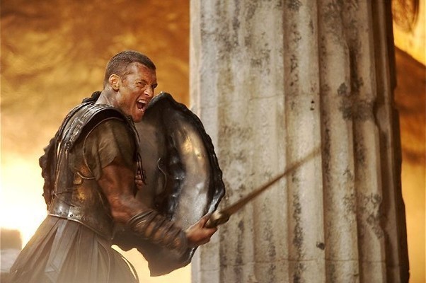 Sam Worthington vecht tegen de god van de onderwereld