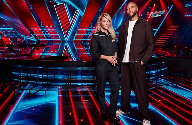 Het presentatieduo van The Voice: Chantal en Edson.
