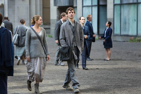 Divergent in het futuristisch Chicago