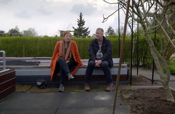 Loes Luca en Koos in Duidelijke Taal