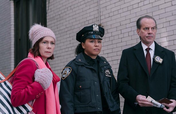 Carrie Preston, Carra Patterson en Danny Mastrogiorgio in Elsbeth