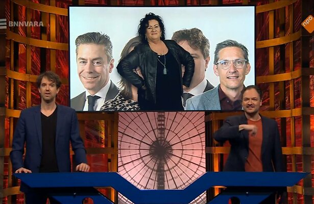 Even Tot Hier bespreekt meer politieke onderwerpen.