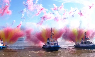 Hamburg feiert - der 837. Hafengeburtstag