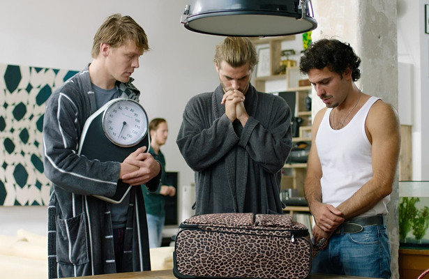 Gijs Naber, Manuel Broekman en Tibor Lukács in Homies