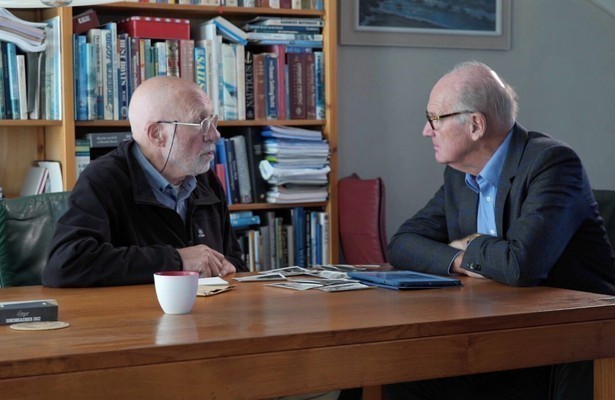 Koen de Maat en Philip Freriks voor In de Voetsporen van de Jaren 70