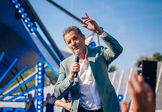 MAX Koningsdag vanaf Paleis Soestdijk