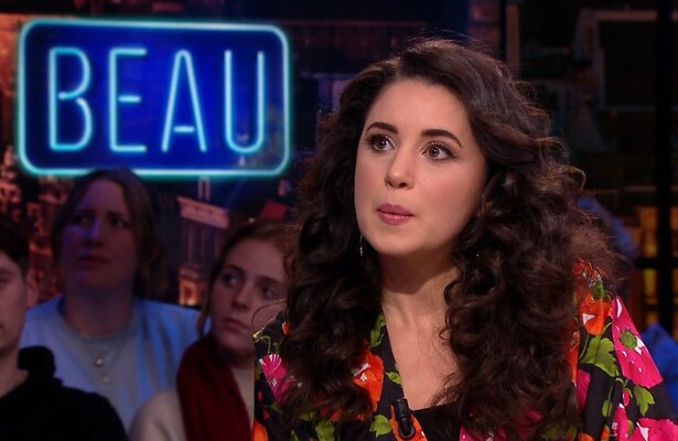 Karsu Dönmez in Beau