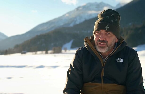 Klaas vertelt in Winter Vol Liefde.