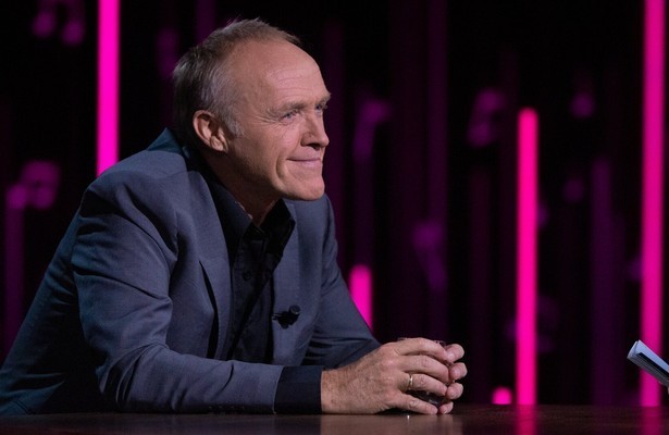 Stef Bos is te gast bij Simone