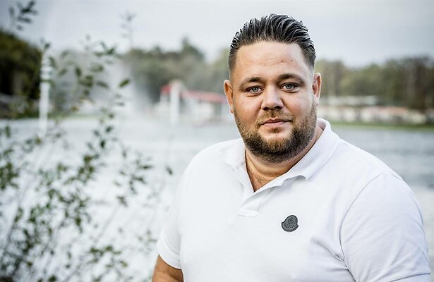 Realityster Mark Gillis bekend van Familie Gillis: Massa Is Kassa aan betere hand.