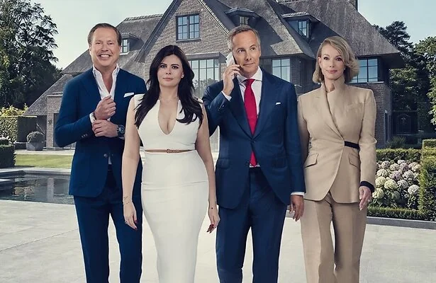 Bart, Karina, Leslie en Mandy