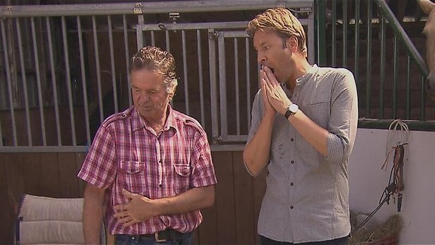 Vechtende buurmannen in Mr. Frank Visser: Hoe is het nu met?