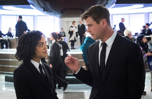 Chris Hemsworth en Tessa Thompson in Men in Black: International