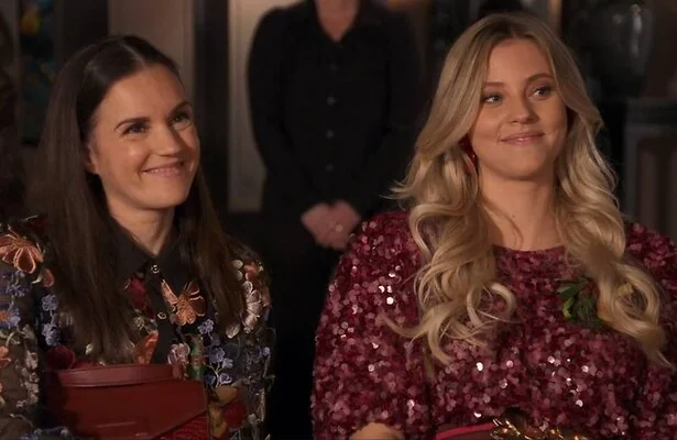 Moeder Nina en dochter Nola Sanders in GTST.