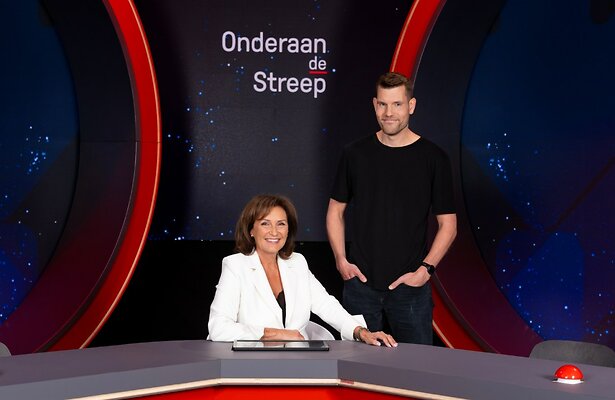 Astrid Joosten en Tobi Kooiman in Onderaan de Streep