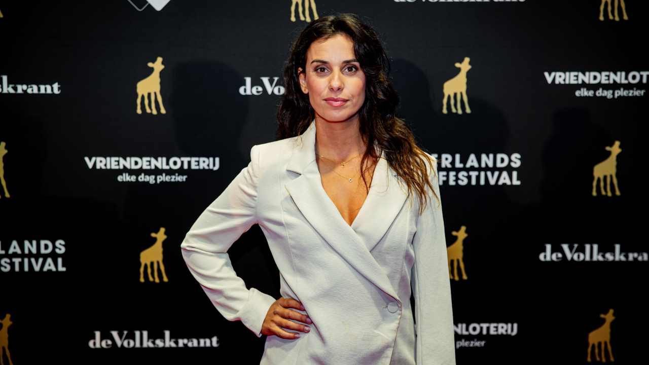 Flikken Rotterdam-actrice Ortál Vriend is zwanger - TVgids.nl