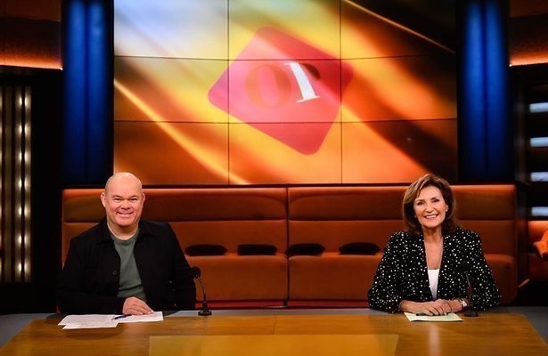 Paul de Leeuw en Astrid Joosten