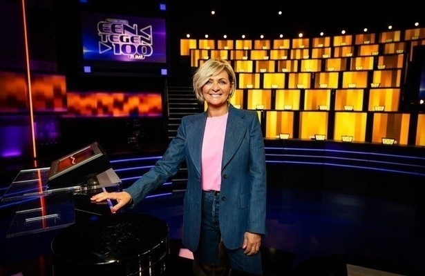Caroline Tensen voor Postcode Loterij Eén tegen 100