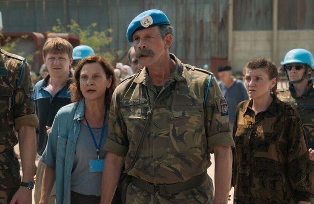 Jasna Djuricic als Aida Selmanagic, Johan Heldenbergh als Colonel Karremans in Quo Vadis, Adia