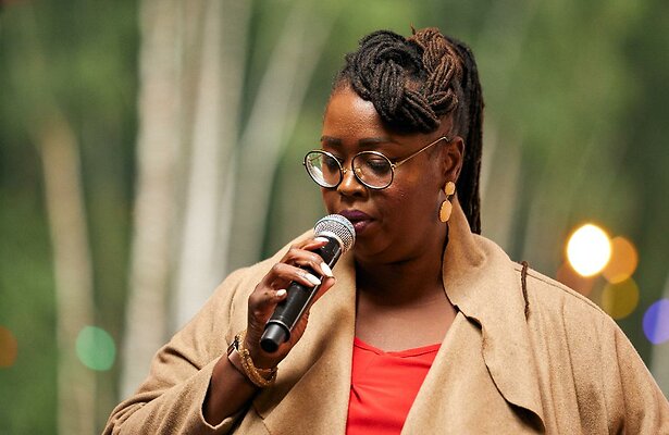 Shirma Rouse in De 3 Sterren Camping