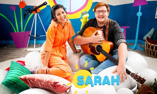 Sarah zingt