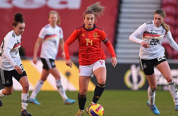 Alexia Putellas voor het Spaanse Elftal