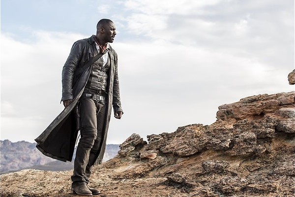 Idris Elba beschermt het universum