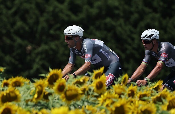 Mathieu Van Der Poel & Jonas Rickaert (Tour de France 2025)