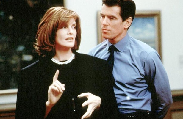 Pierce Brosnan en Rene Russo in The Thomas Crown Affair