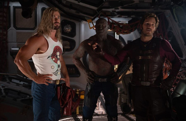 Chris Hemsworth en Chris Pratt in Thor: Love and Thunder