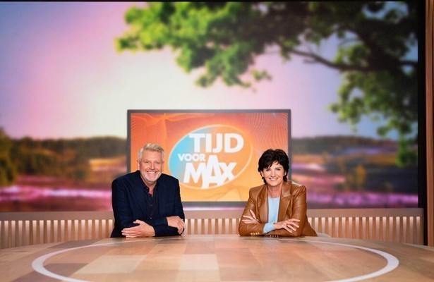 Sybrand Niessen en Martine van Os voor Tijd voor MAX Oudejaarsshow