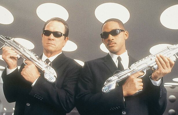 Tommy Lee Jones en Will Smith in Men in Black