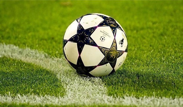 Parijzenaren treffen de mannen van City in halve finale