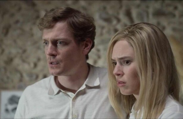 Martijn Lakemeier en Delfina Chaves in de serie Máxima