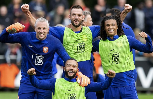 Remko Pasveer, Stefan de Vrij, Nathan Aké en Memphis Depay
