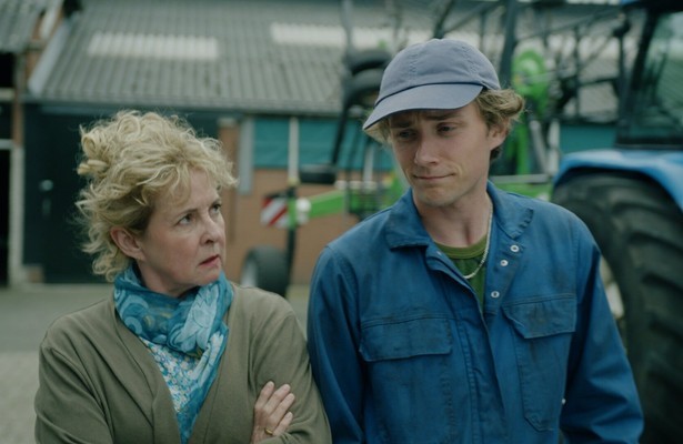 Anne-Mieke Ruyten en Fedja Louman in Woeste Grond