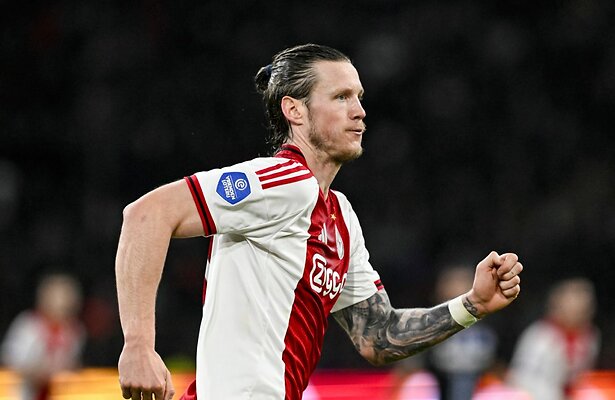 Wout Weghorst voor Ajax