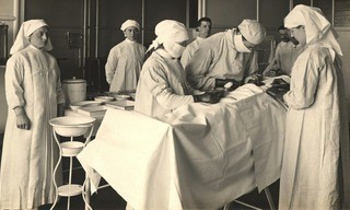 Auf Messers Schneide - Eine Geschichte der Chirurgie