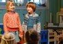 Casper en Emma maken theater