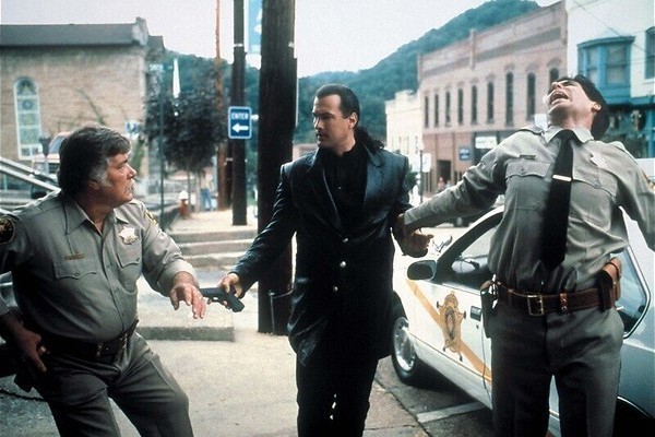 Potje matten met Seagal