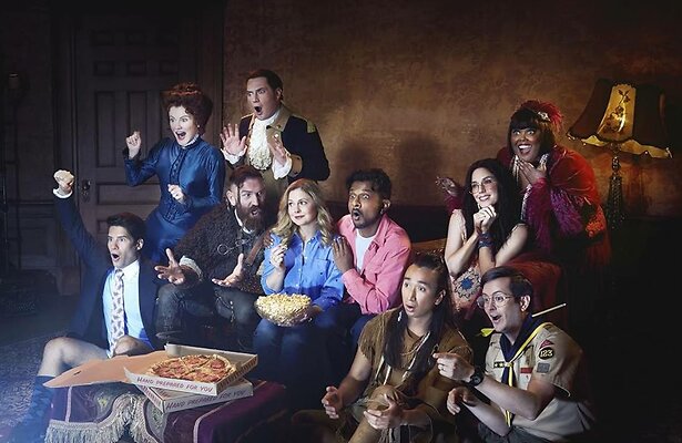 De cast van Ghosts 