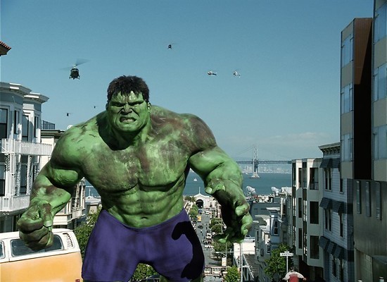 Eric Bana is groot, groen en boos