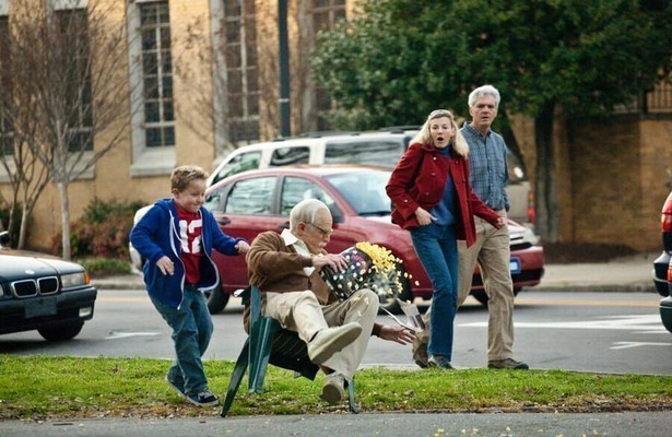 Still uit Jackass Presents: Bad Grandpa