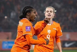 Voetbal - WK-kwalificatie (v): Ierland - Nederland