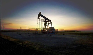 Schwarzes Gold - Geschichte der Ölindustrie in Österreich