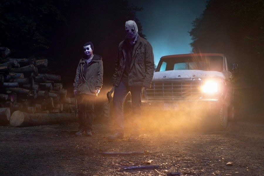 The Strangers: Chapter 1