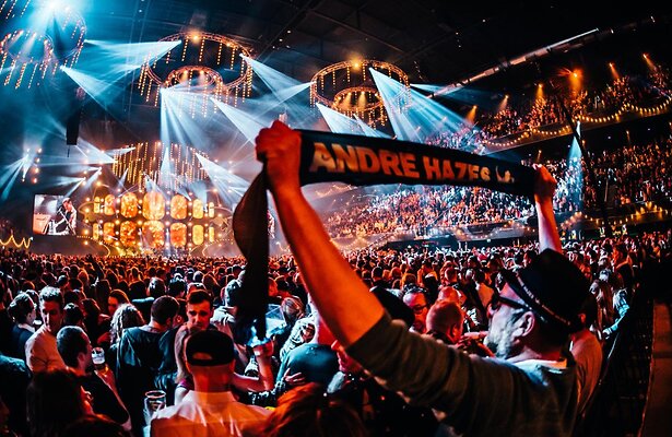 Holland Zingt Hazes