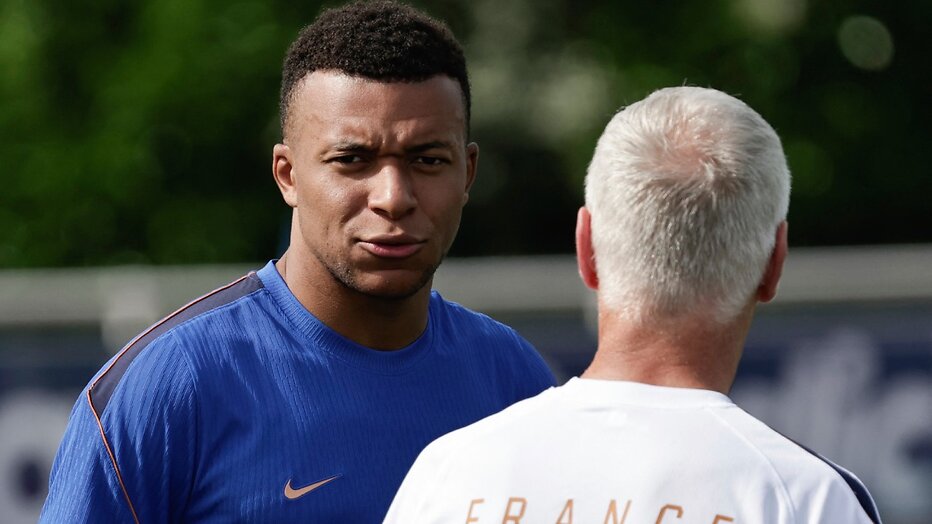 Koloniale twist tijdens WK Voetbal: Frankrijk en Senegal strijden tegen elkaar