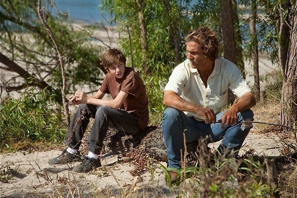 Matthew McConaughey woont in een boom in Mud