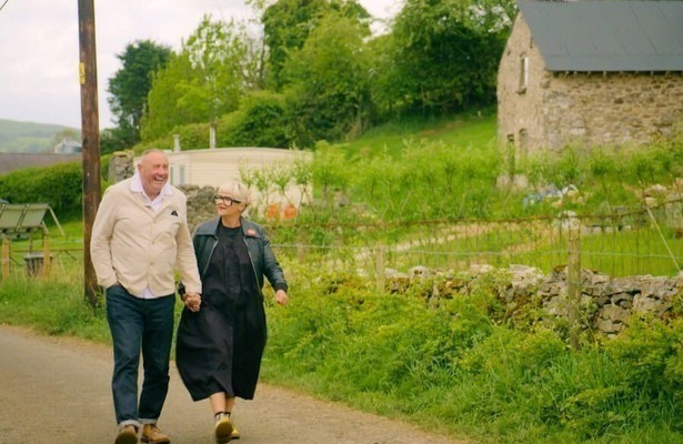Keith en Marj Hogarth in Ons Droomproject in Wales